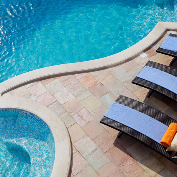 Villa Nera, Villa Lara und Villa Nera &ndash; Apartments mit Pool und Luxusvilla in Bol auf Brac Bol