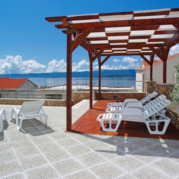 Villa Lara, Villa Lara and Villa Nera - apartments with pool and luxury villa in Bol, Brac Bol