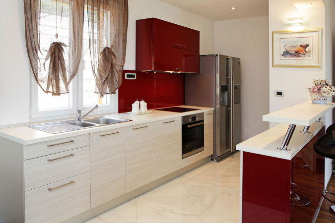 Villa Lara und Villa Nera &ndash; Apartments mit Pool und Luxusvilla in Bol auf Brac Bol