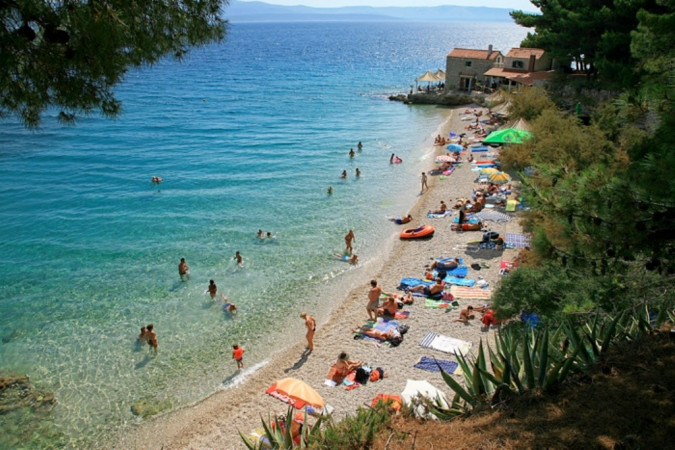 Umgebung, Villa Lara und Villa Nera &ndash; Apartments mit Pool und Luxusvilla in Bol auf Brac Bol