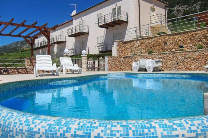 Villa Lara, Villa Lara und Villa Nera &ndash; Apartments mit Pool und Luxusvilla in Bol auf Brac Bol