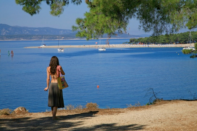 Villa Lara und Villa Nera &ndash; Apartments mit Pool und Luxusvilla in Bol auf Brac Bol