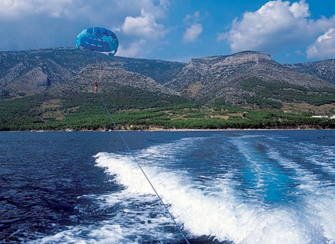 Umgebung, Villa Lara und Villa Nera &ndash; Apartments mit Pool und Luxusvilla in Bol auf Brac Bol