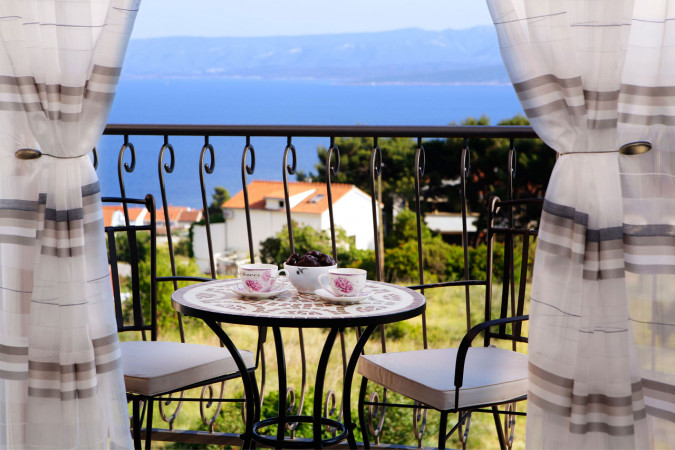 Villa Nera, Villa Lara und Villa Nera &ndash; Apartments mit Pool und Luxusvilla in Bol auf Brac Bol