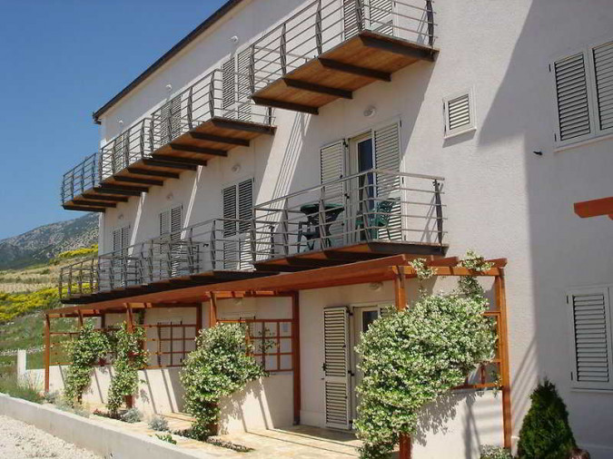 Villa Lara, Villa Lara und Villa Nera &ndash; Apartments mit Pool und Luxusvilla in Bol auf Brac Bol