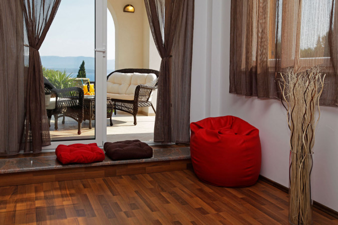 Villa Lara und Villa Nera &ndash; Apartments mit Pool und Luxusvilla in Bol auf Brac Bol