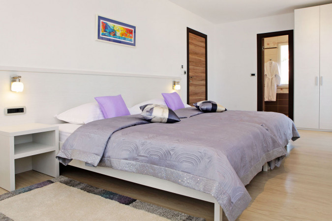 Villa Lara und Villa Nera &ndash; Apartments mit Pool und Luxusvilla in Bol auf Brac Bol