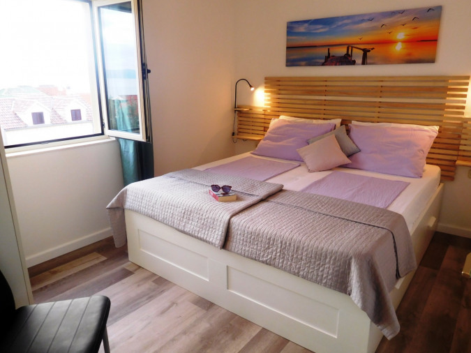 Villa Lara und Villa Nera &ndash; Apartments mit Pool und Luxusvilla in Bol auf Brac Bol