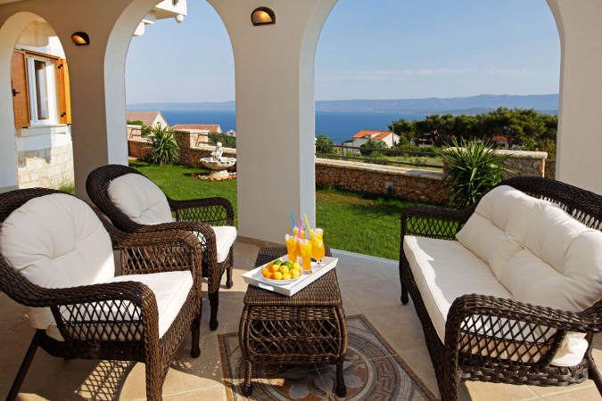 Villa Nera, Villa Lara und Villa Nera &ndash; Apartments mit Pool und Luxusvilla in Bol auf Brac Bol