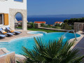 Villa Nera, Bol Holidays: Villa Nera und Villa Lara - Apartments und Ferienhäuser in Bol auf der Insel Brač Bol