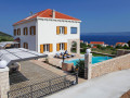 Villa Nera, Bol Holidays: Villa Nera und Villa Lara - Apartments und Ferienhäuser in Bol auf der Insel Brač Bol